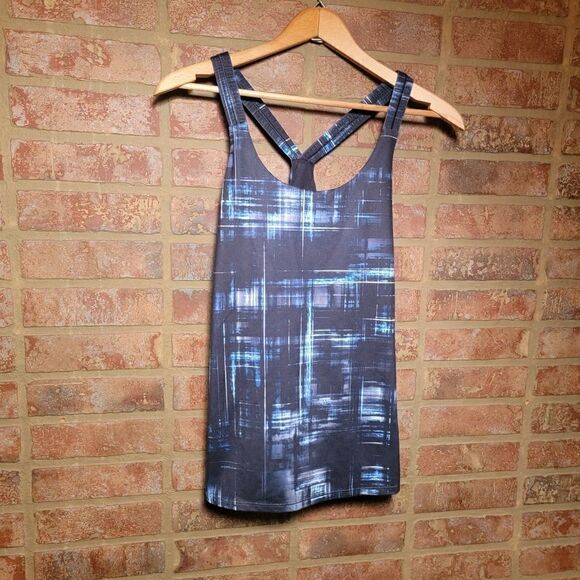 Athleta Plaid Optimism Yoga Tank Top Size Medium - Picture 2 of 6